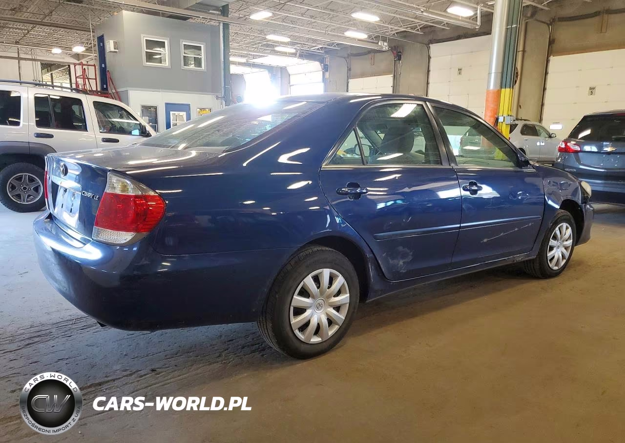 2006 Toyota Camry Le VIN:4T1BE32K16U130618 - 3