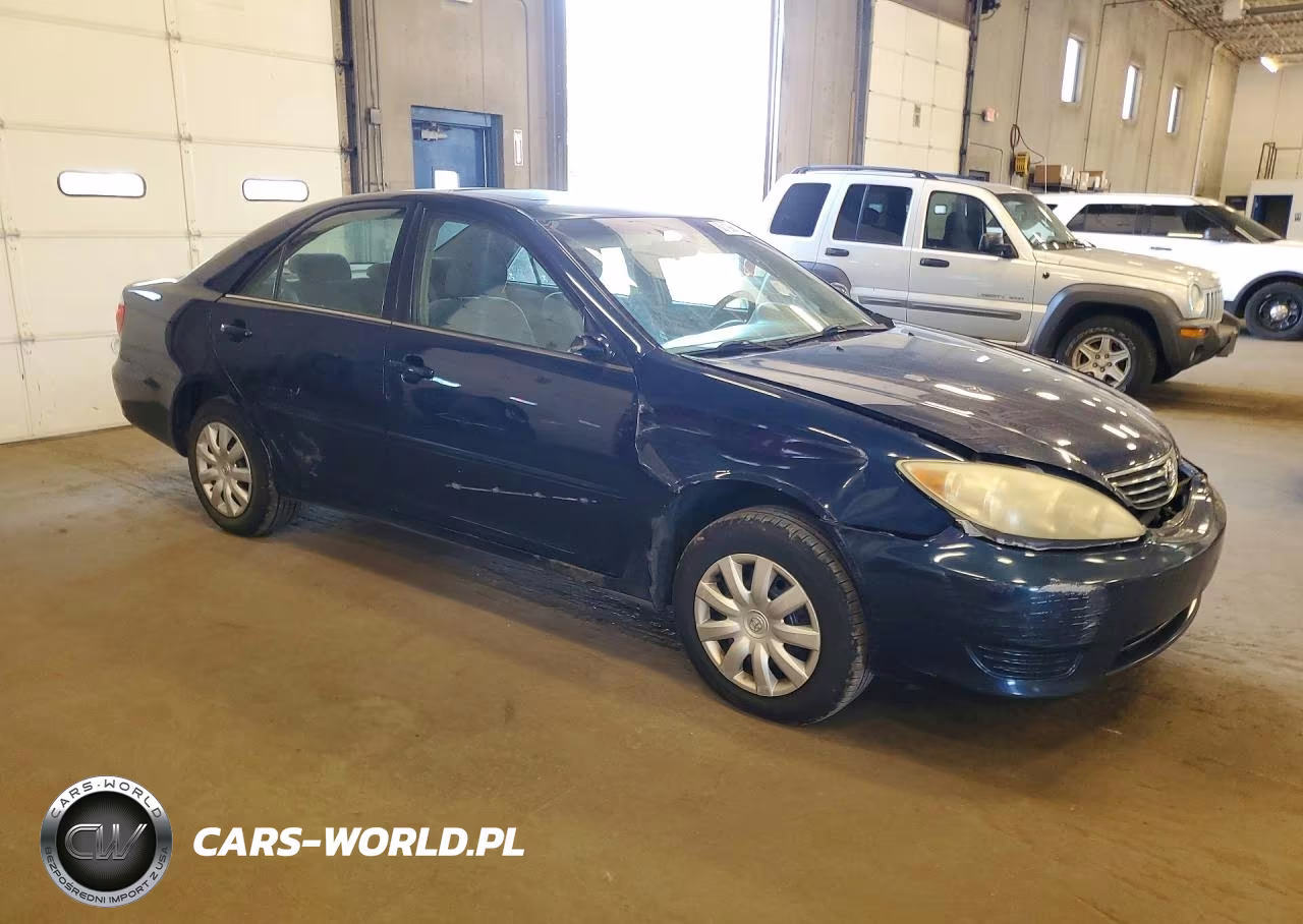 2006 Toyota Camry Le VIN:4T1BE32K16U130618 - 4