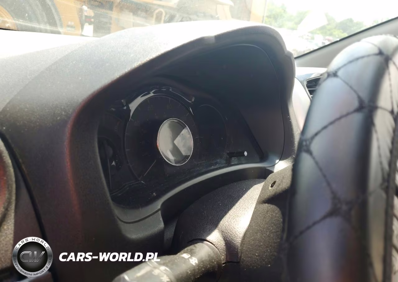 2015 Nissan Versa Note Sv VIN:3N1CE2CPXFL355176 - 9