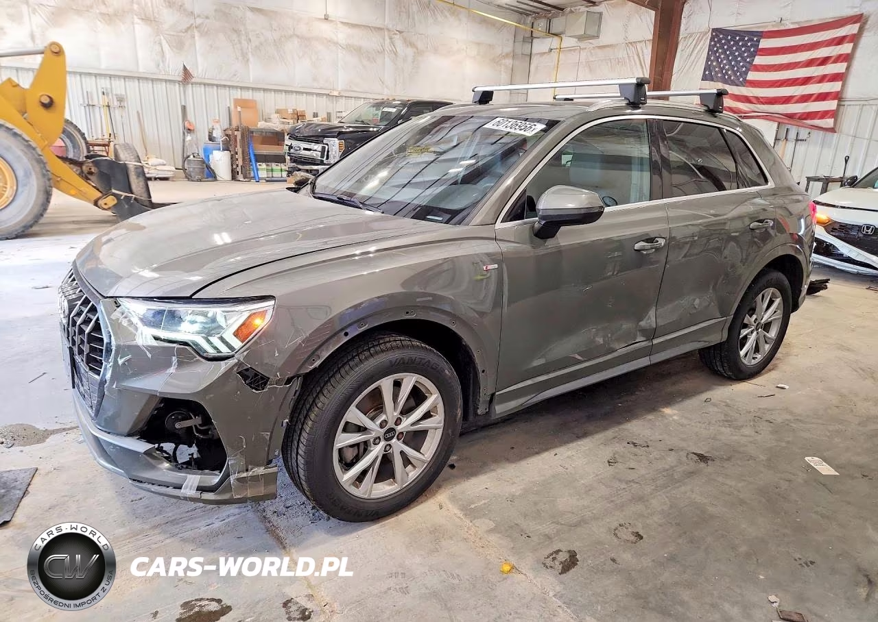 2023 Audi Q3 Premium S Line 45 VIN:WA1DECF31P1132320 - 1