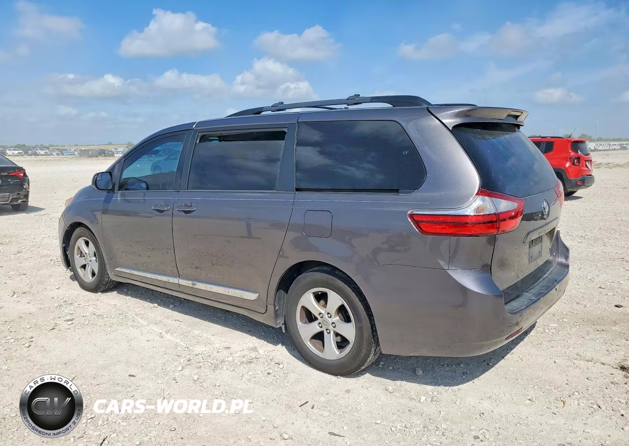 2015 Toyota Sienna Le VIN:5TDKK3DC4FS568573 - 2