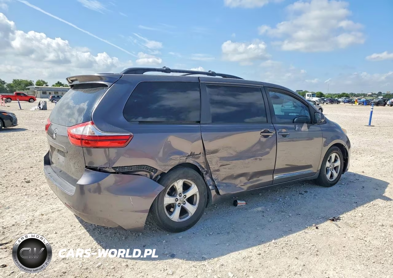 2015 Toyota Sienna Le VIN:5TDKK3DC4FS568573 - 3