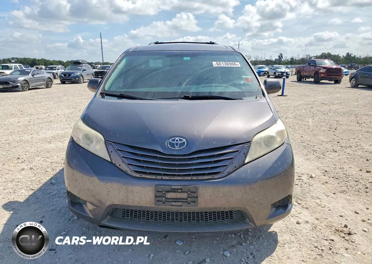 2015 Toyota Sienna Le VIN:5TDKK3DC4FS568573 - 5