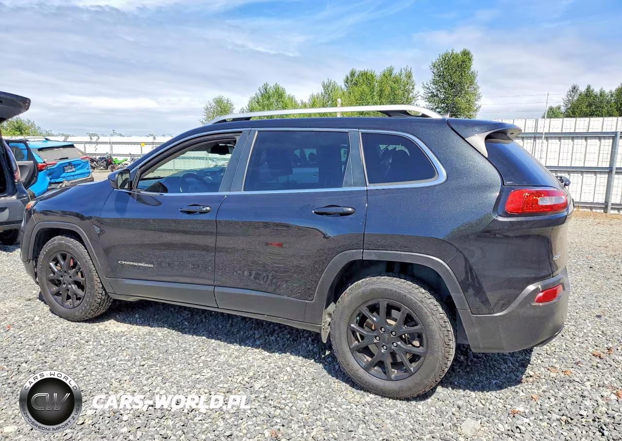 2015 Jeep Cherokee Latitude VIN:1C4PJMCS7FW768399 - 2
