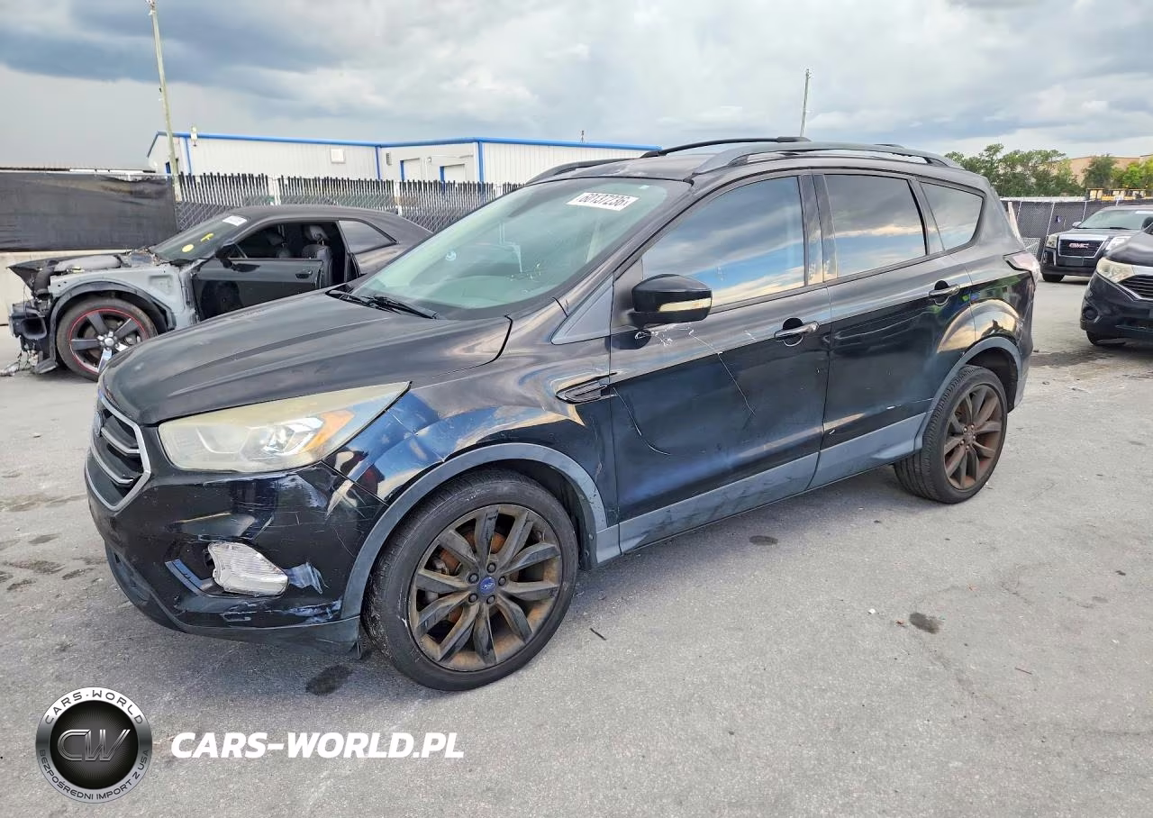2017 Ford Escape Titanium – zdjęcie 1 z 13