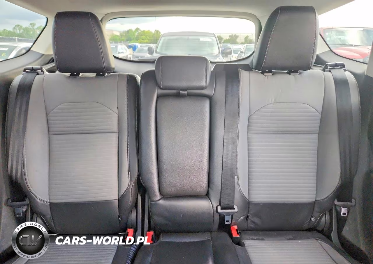 2017 Ford Escape Titanium VIN:1FMCU0JD9HUD81799 - 10
