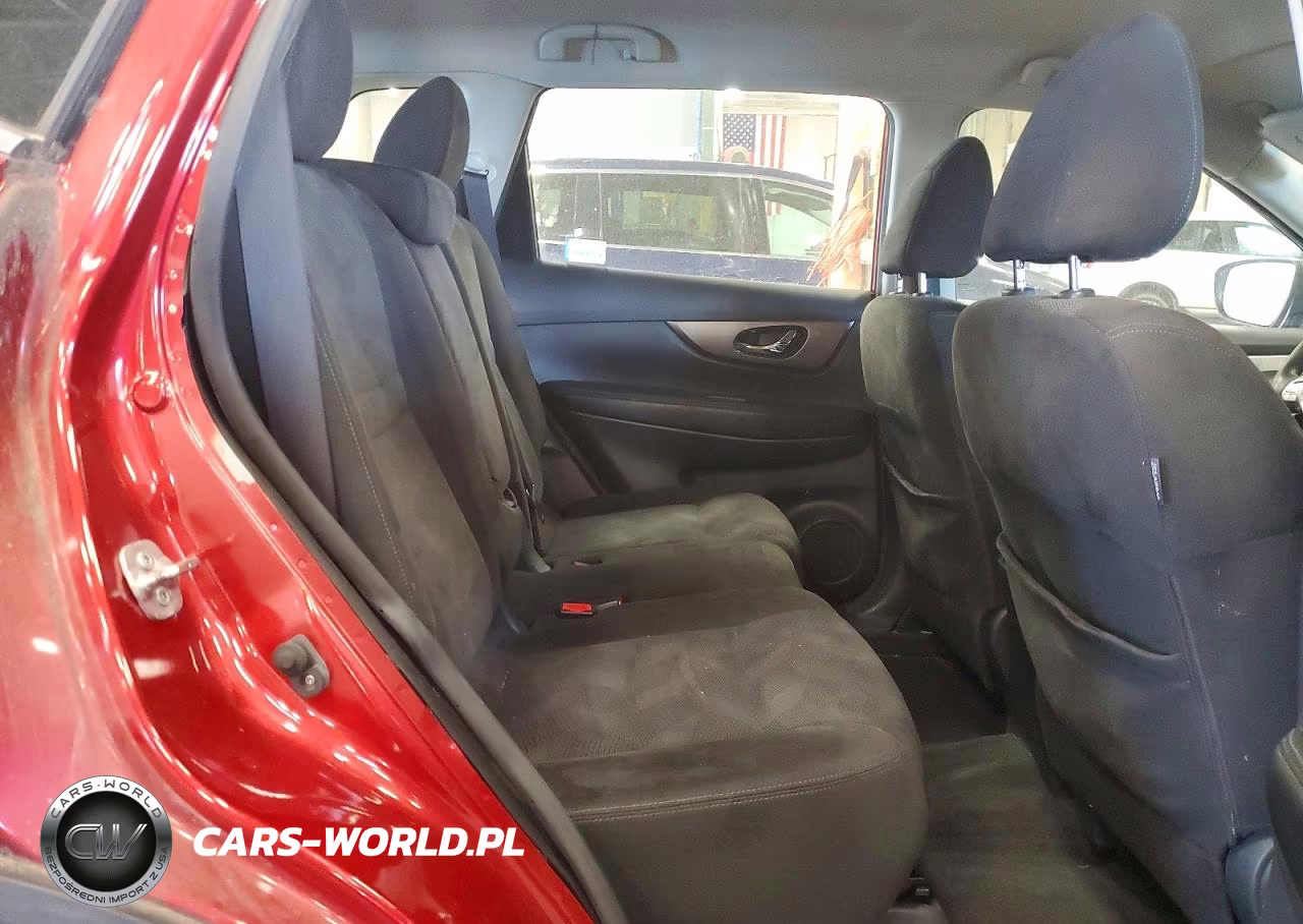 2015 Nissan Rogue S VIN:KNMAT2MV2FP500304 - 11