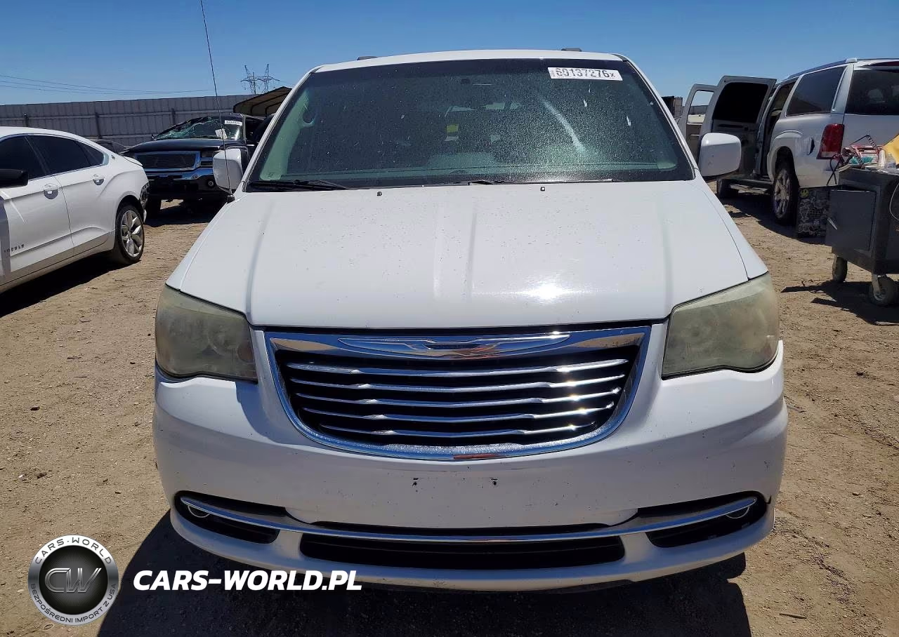2014 Chrysler Town & Country Touring VIN:2C4RC1BG4ER446177 - 5