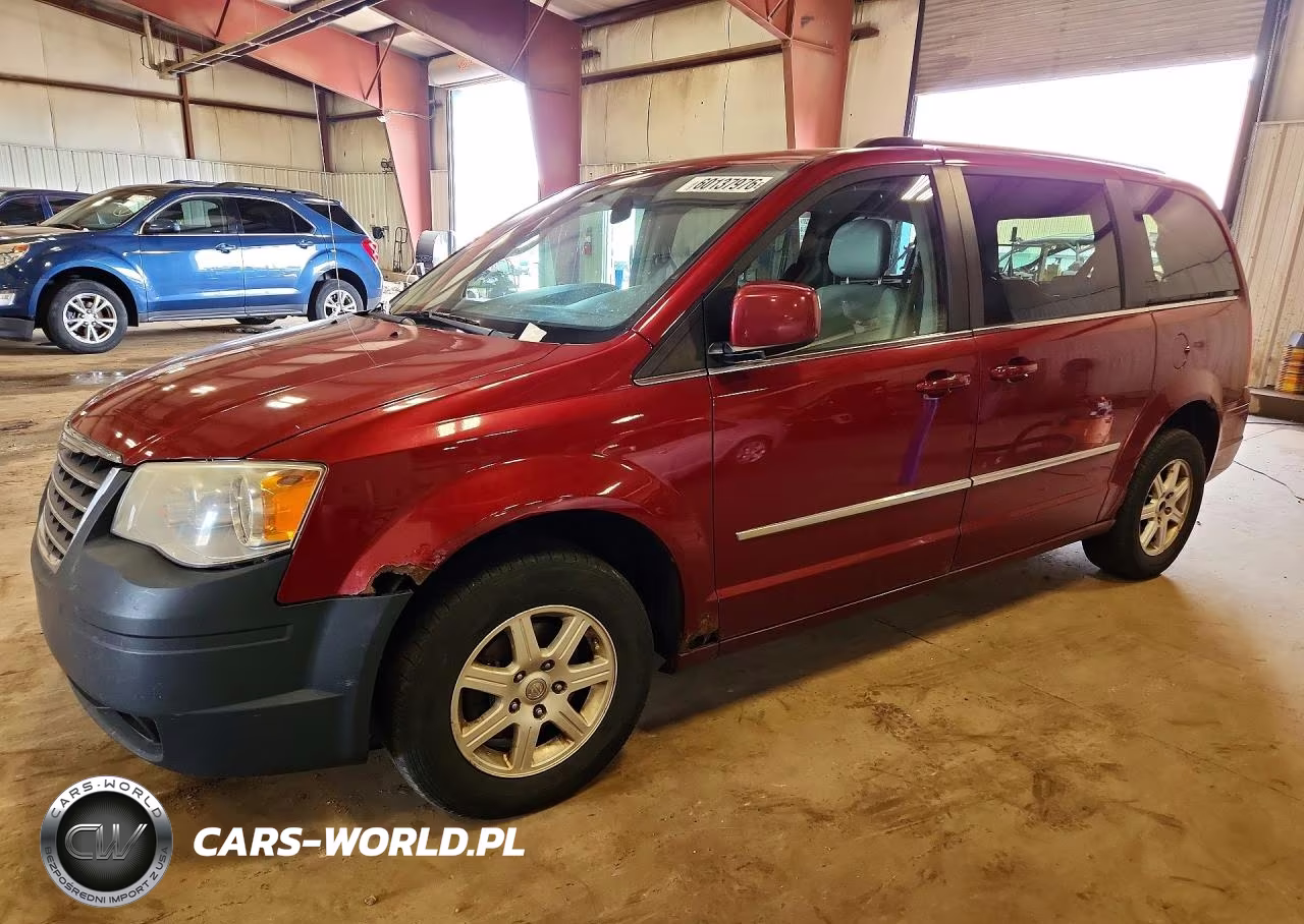 2010 Chrysler Town & Country Touring Plus