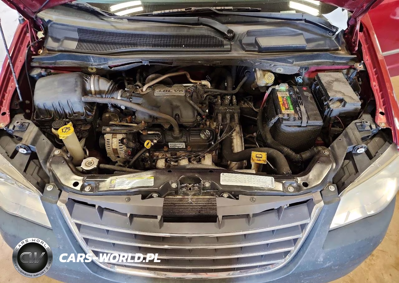 2010 Chrysler Town & Country Touring Plus VIN:2A4RR8D14AR449858 - 12