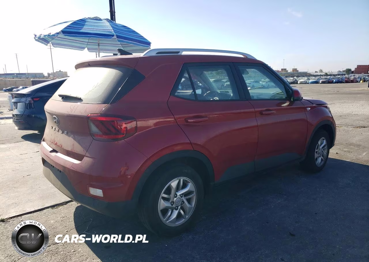 2020 Hyundai Venue Sel VIN:KMHRC8A37LU037917 - 3