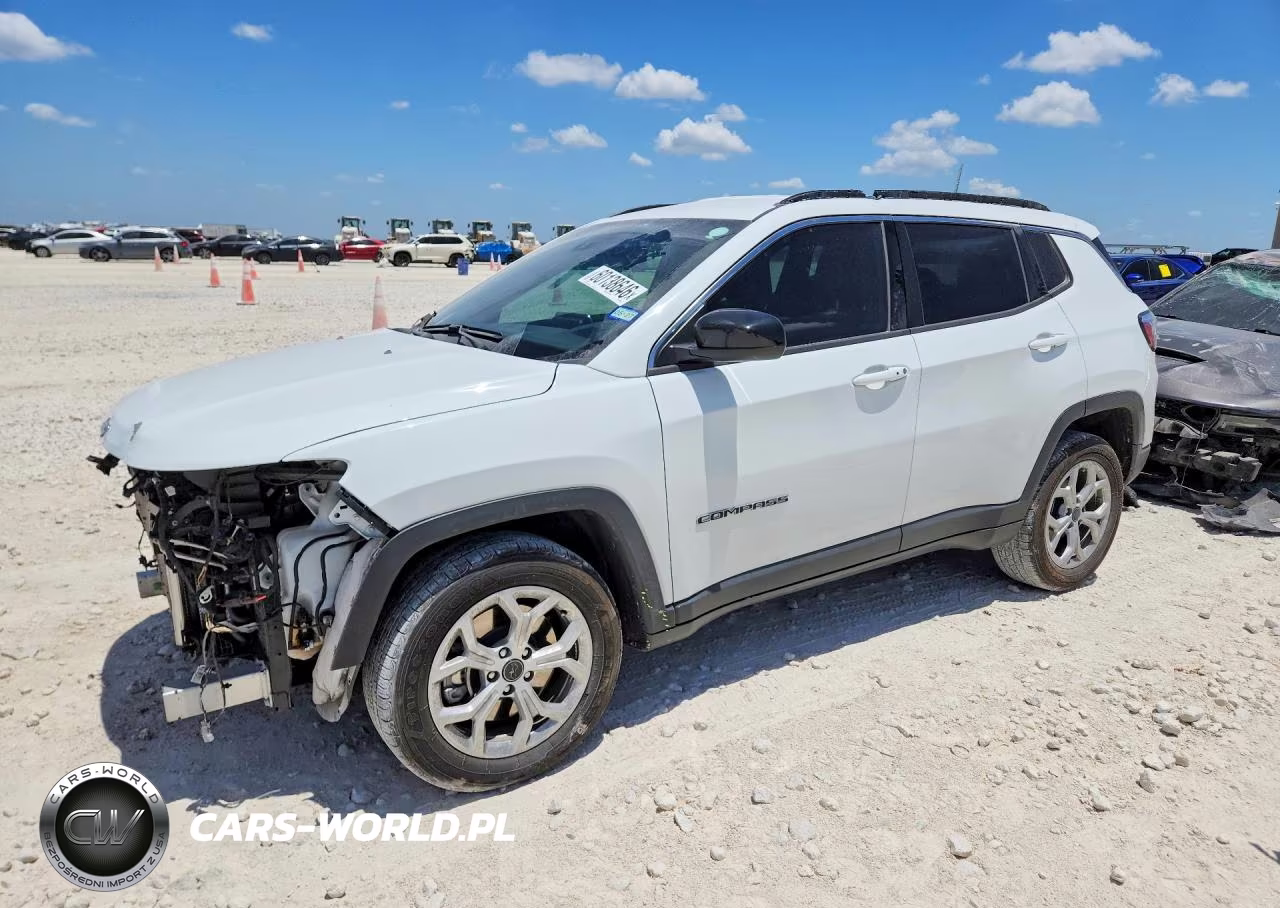 2025 Jeep Compass Latitude – zdjęcie 1 z 13