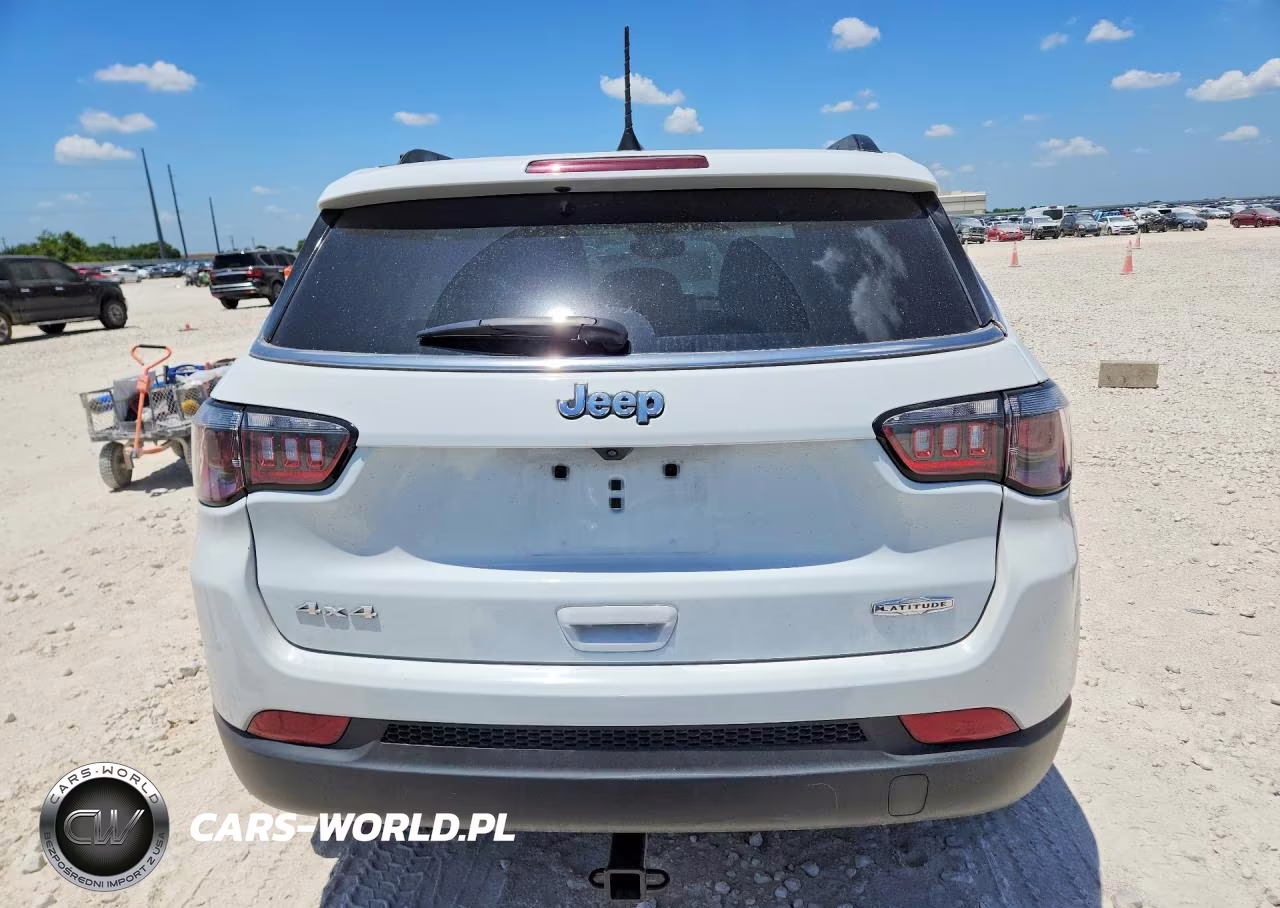 2025 Jeep Compass Latitude VIN:3C4NJDBNXST559810 - 6