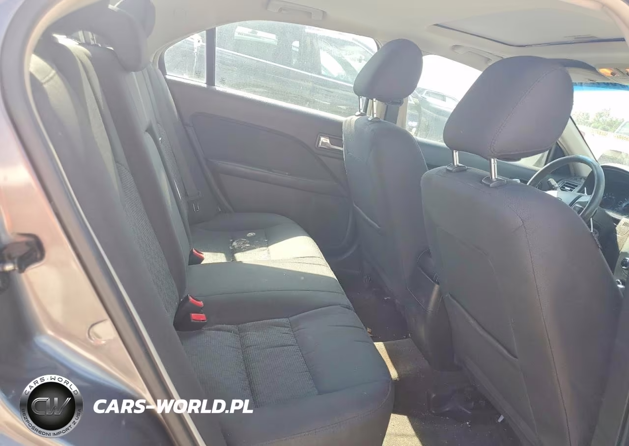 2011 Ford Fusion Se VIN:3FAHP0HA0BR113452 - 10