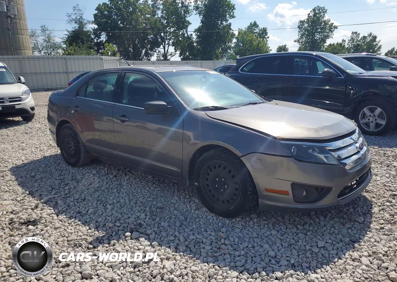2011 Ford Fusion Se VIN:3FAHP0HA0BR113452 - 4