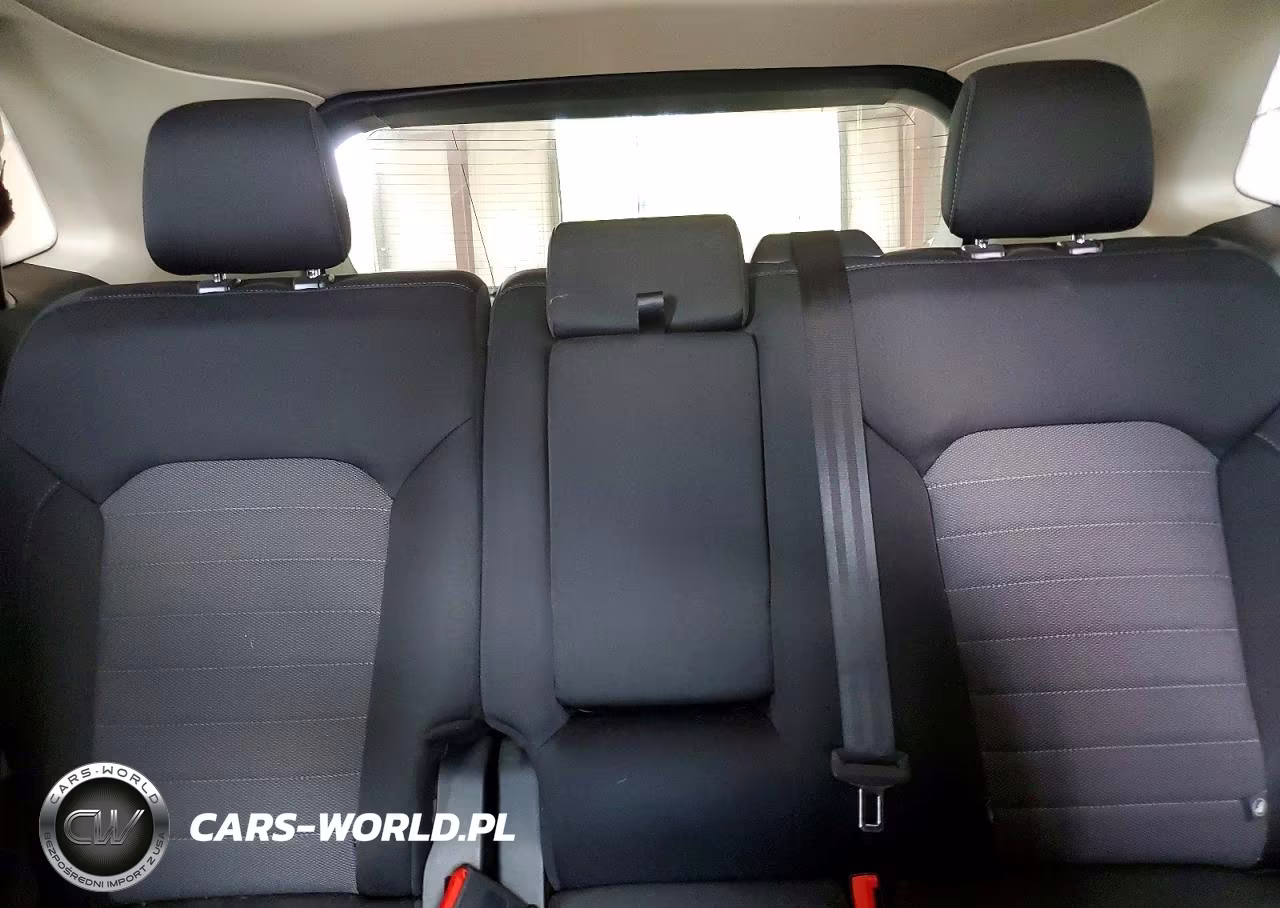 2019 Ford Edge Se VIN:2FMPK4G95KBC50013 - 10