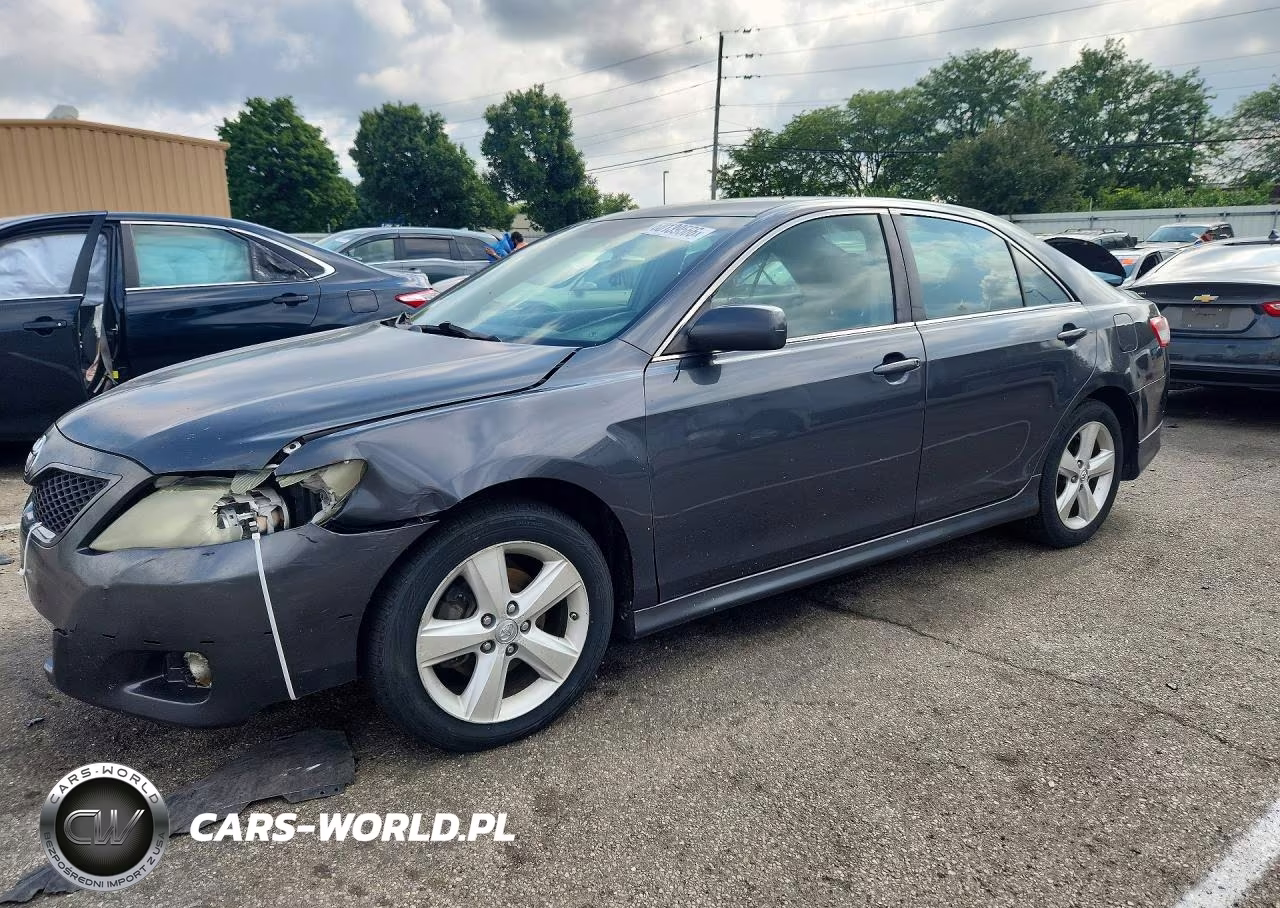 2010 Toyota Camry Se – zdjęcie 1 z 12