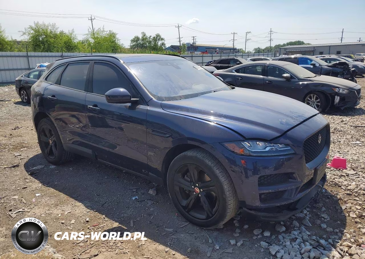 2017 Jaguar F-Pace Prestige VIN:SADCK2BV6HA096674 - 4