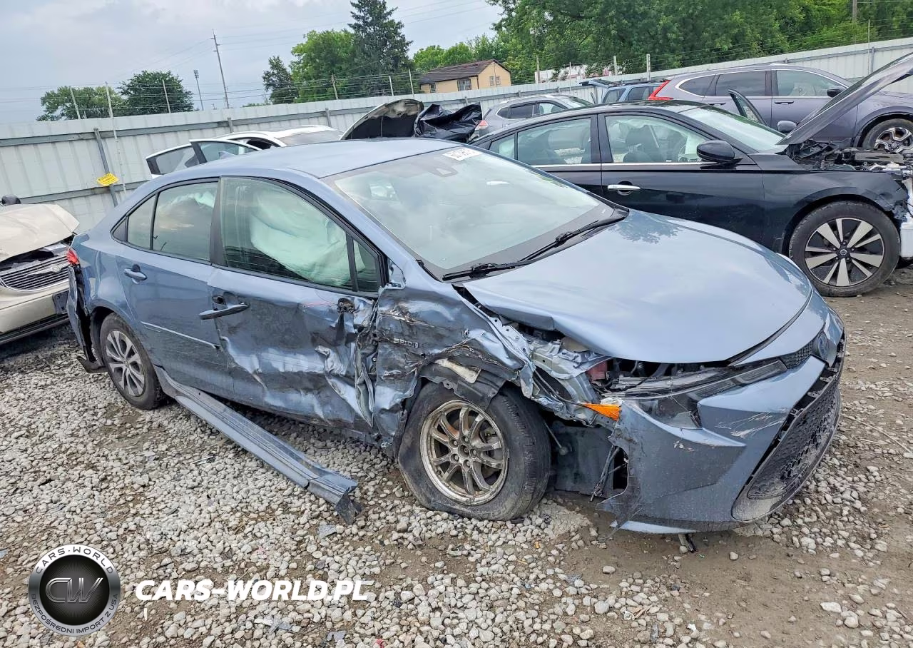 2020 Toyota Corolla Le VIN:JTDEBRBE3LJ023770 - 4