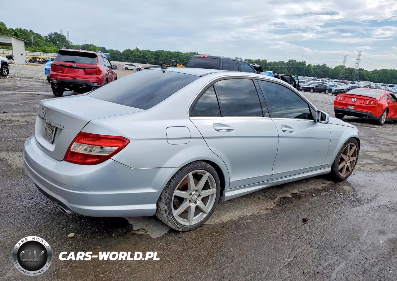 2011 Mercedes-Benz C 300 VIN:WDDGF5EB5BA460732 - 3