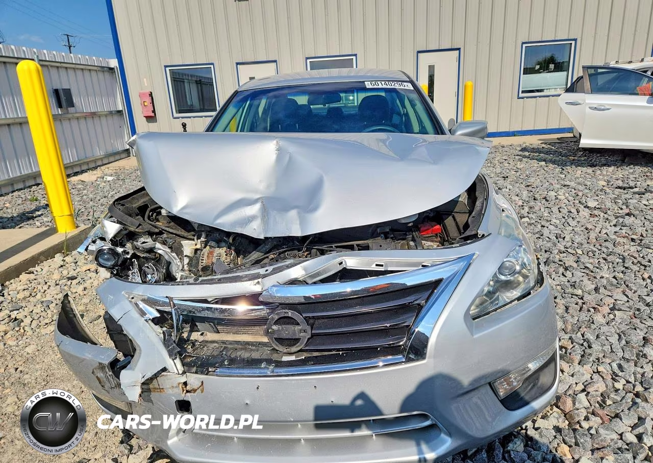2015 Nissan Altima 2.5 S VIN:1N4AL3AP8FC114723 - 5