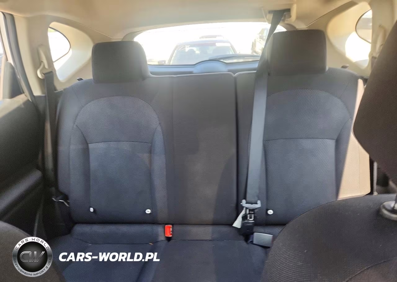 2015 Nissan Rogue Select S VIN:JN8AS5MV3FW260162 - 10