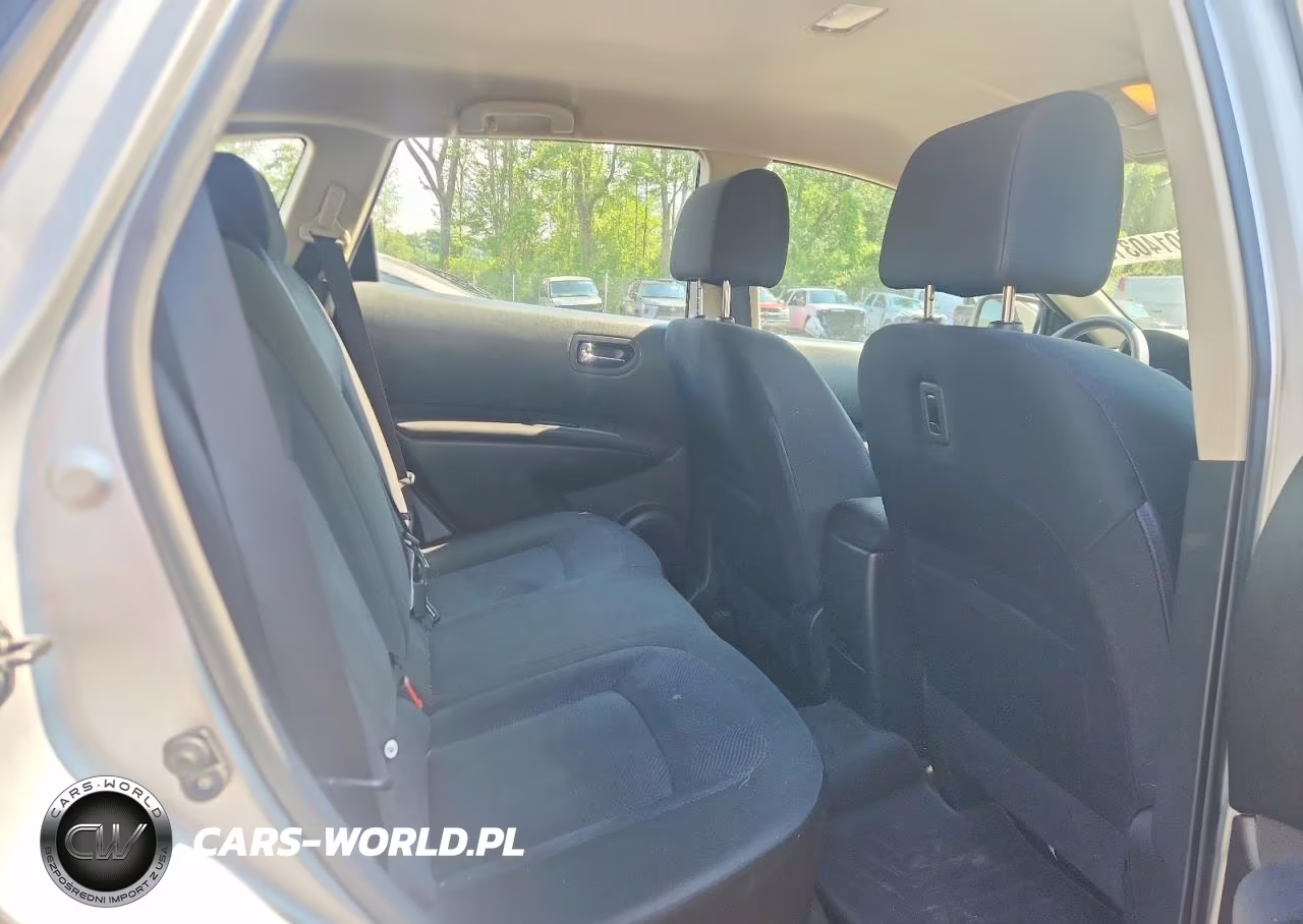 2015 Nissan Rogue Select S VIN:JN8AS5MV3FW260162 - 11