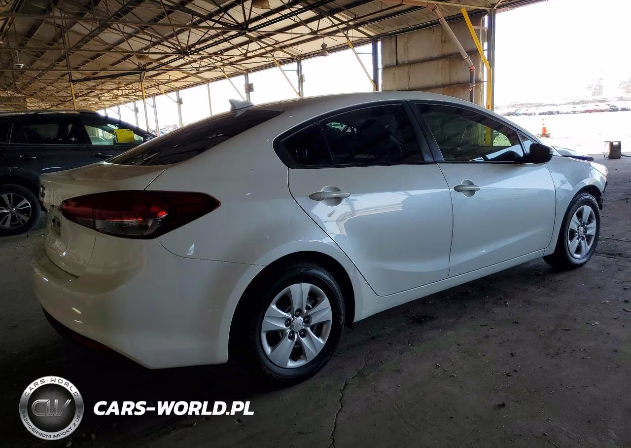 2018 Kia Forte Lx VIN:3KPFL4A70JE263697 - 3