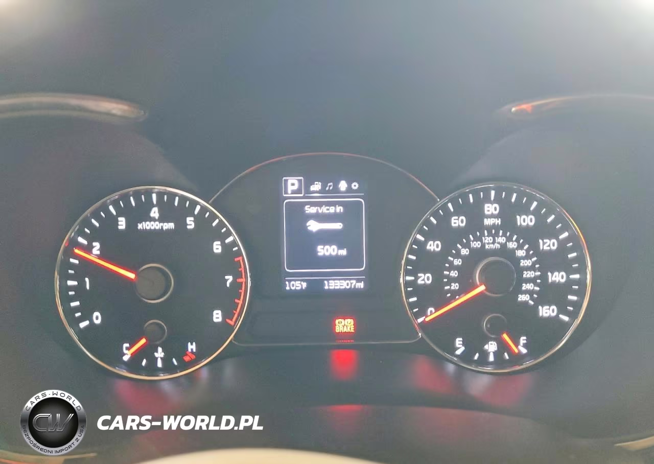 2018 Kia Forte Lx VIN:3KPFL4A70JE263697 - 9