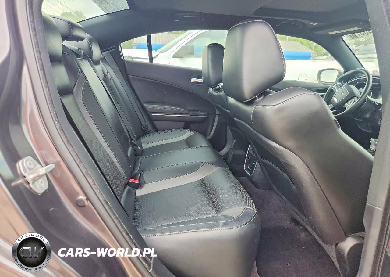 2018 Dodge Charger Sxt Plus VIN:2C3CDXHG0JH121009 - 10
