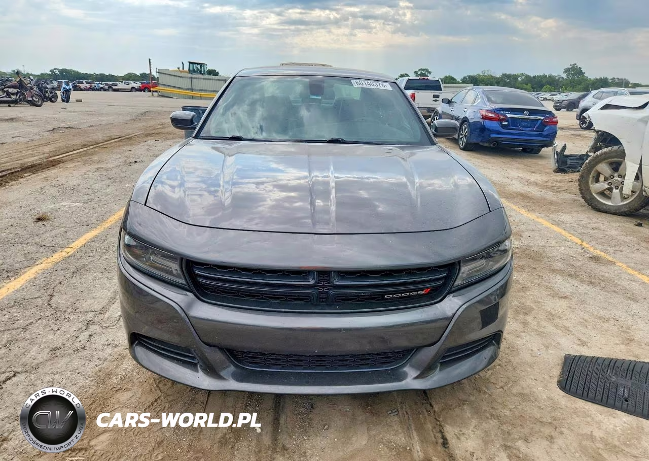 2018 Dodge Charger Sxt Plus VIN:2C3CDXHG0JH121009 - 5