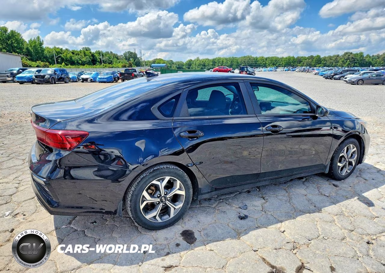 2021 Kia Forte Lxs VIN:3KPF24AD4ME345848 - 3