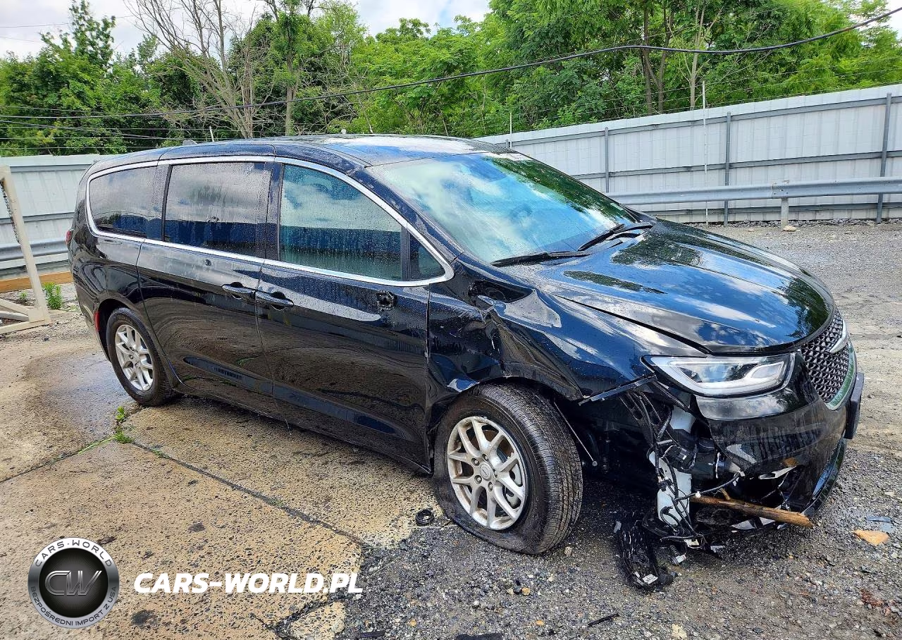 2026 Chrysler Pacifica Select VIN:2C4RC1BG9TR281840 - 4