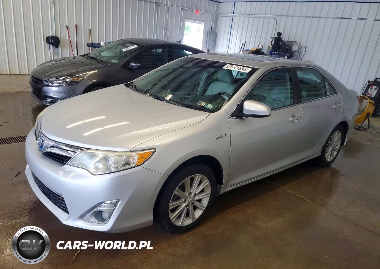 2012 Toyota Camry Hybrid Xle – zdjęcie 1 z 12