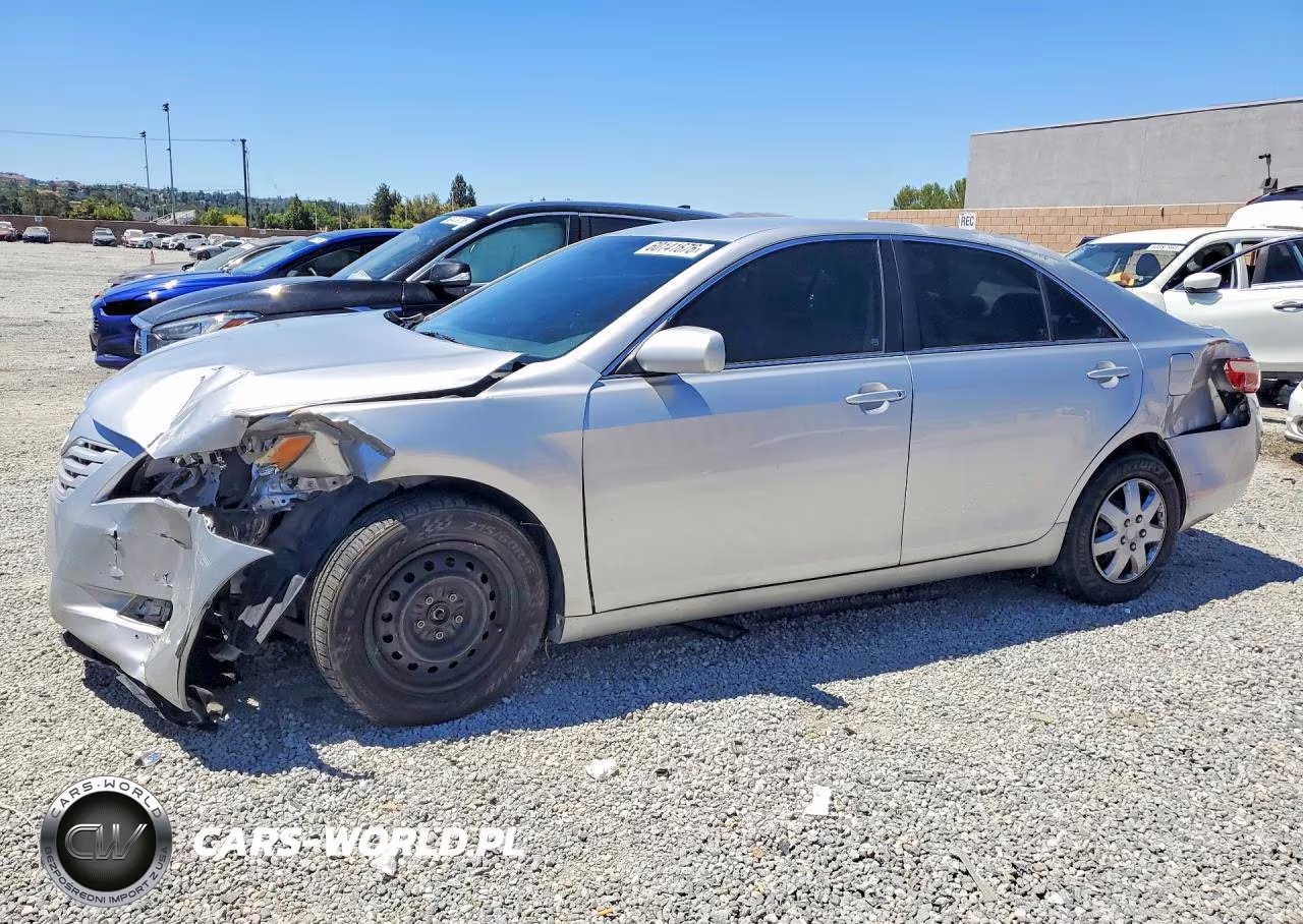 2009 Toyota Camry Le – zdjęcie 1 z 12