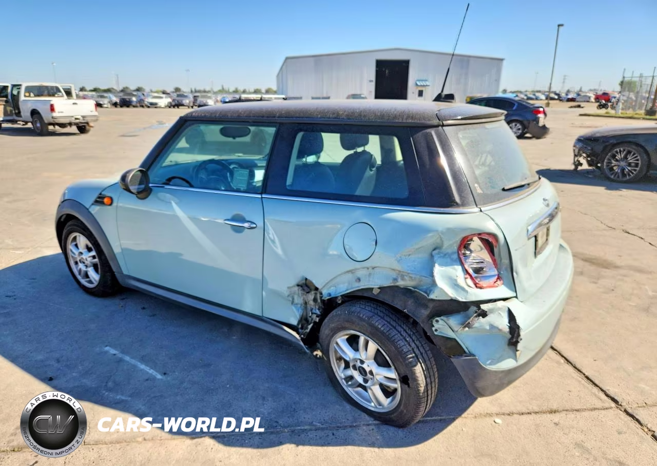2013 Mini Cooper VIN:WMWSU3C51DT692633 - 2