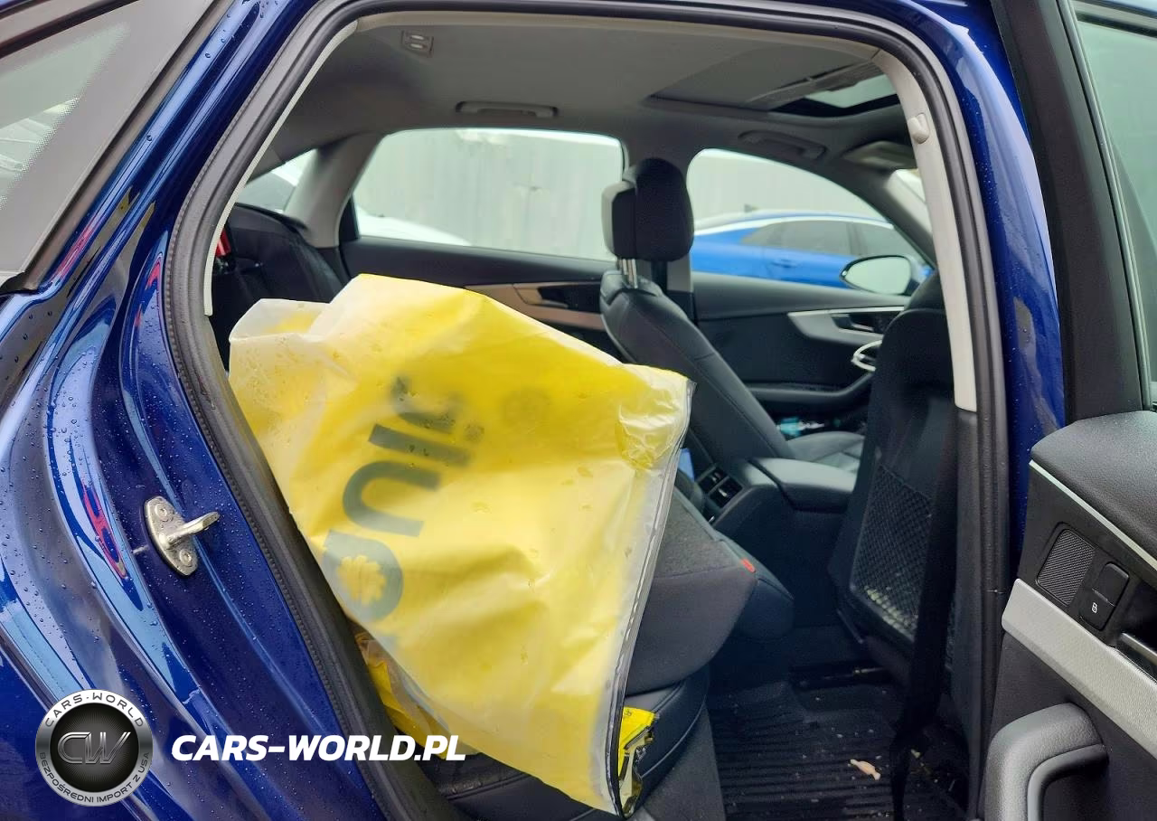 2018 Audi A4 Premium VIN:WAUDNAF42JA065573 - 10
