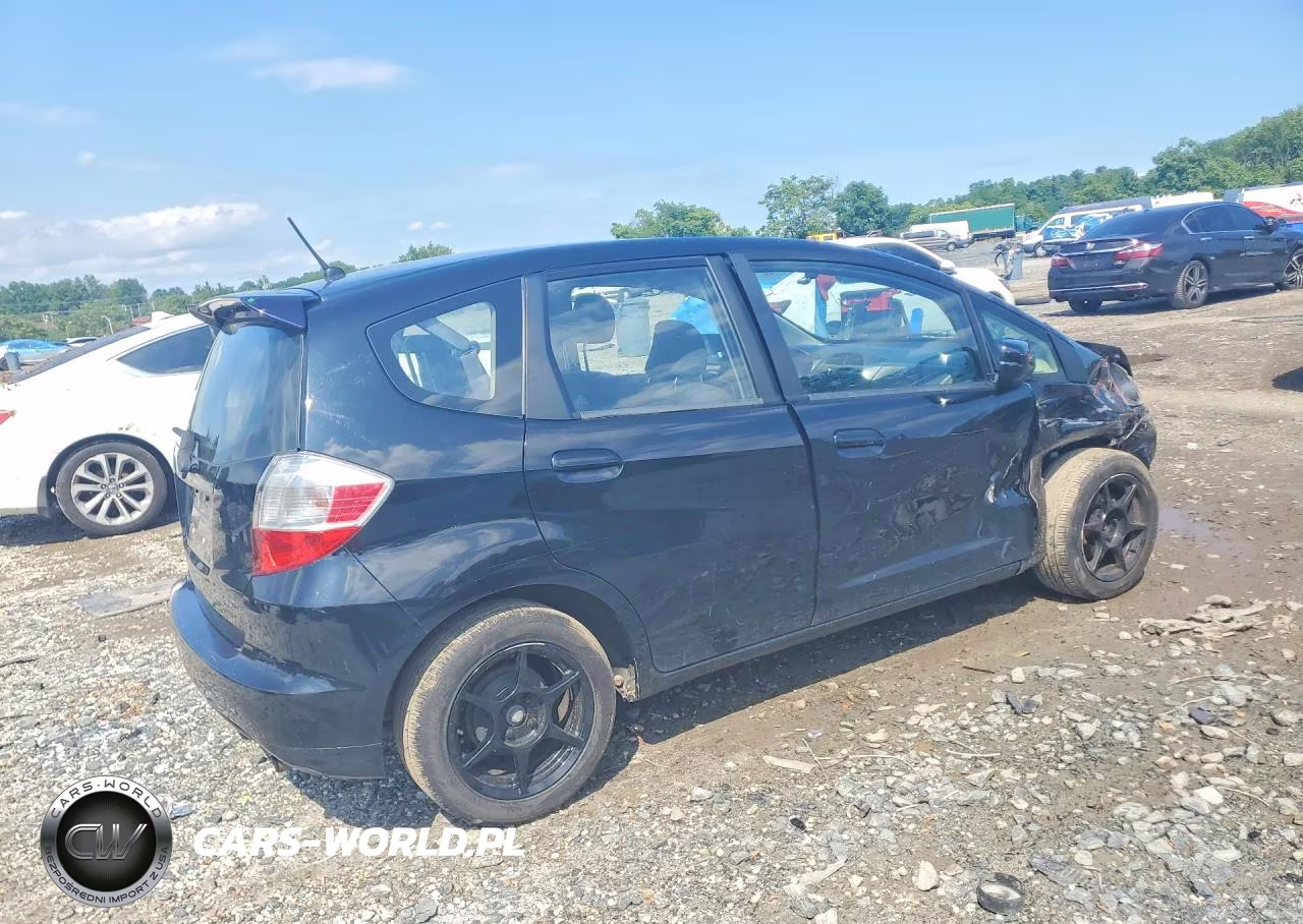 2012 Honda Fit VIN:JHMGE8G3XCC025018 - 3