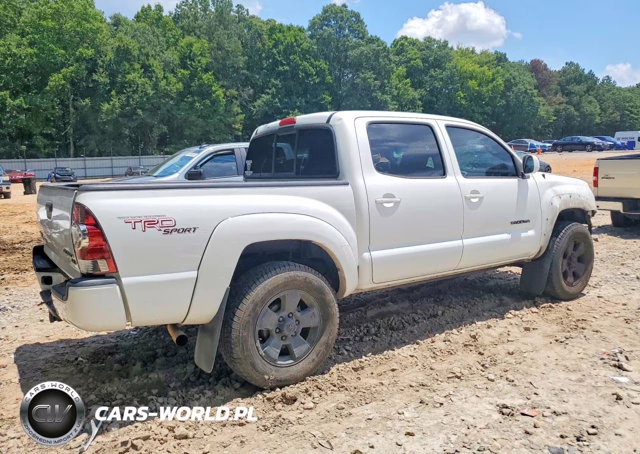 2011 Toyota Tacoma Double Cab Prerunner VIN:3TMJU4GN0BM112900 - 3