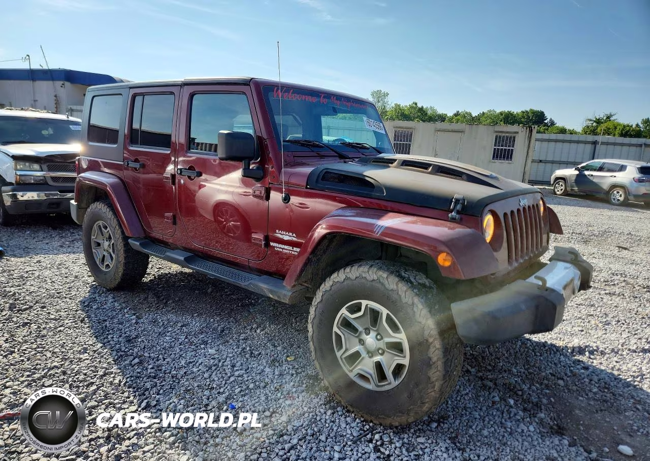 2010 Jeep Wrangler Unlimited Sahara VIN:1J4HA5H13AL188291 - 4