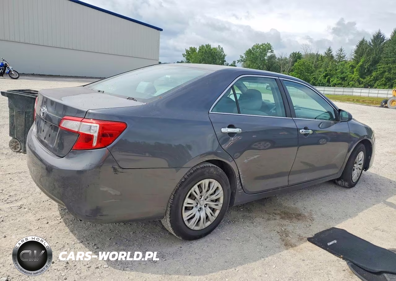 2012 Toyota Camry L VIN:4T1BF1FK4CU504663 - 3