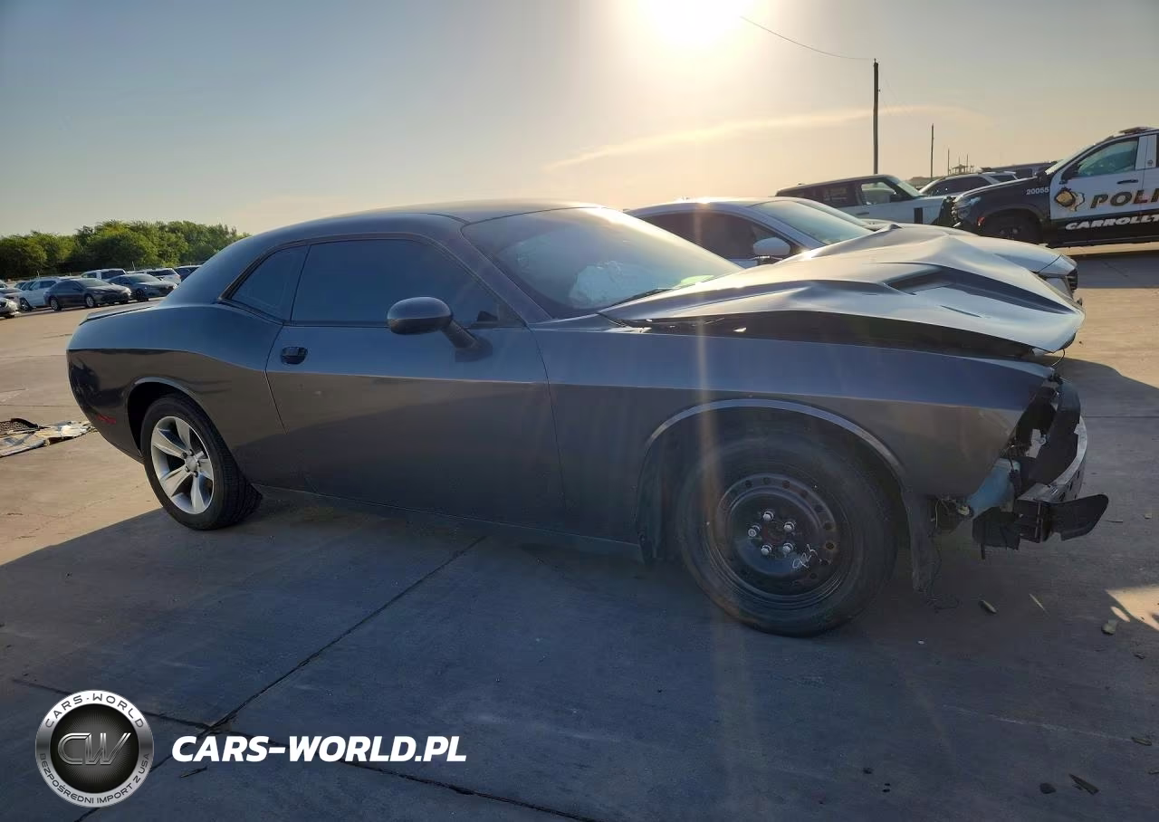 2016 Dodge Challenger Sxt VIN:2C3CDZAG0GH332175 - 4