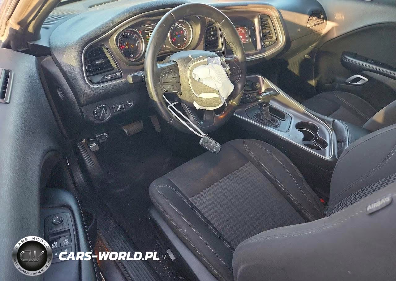 2016 Dodge Challenger Sxt VIN:2C3CDZAG0GH332175 - 8