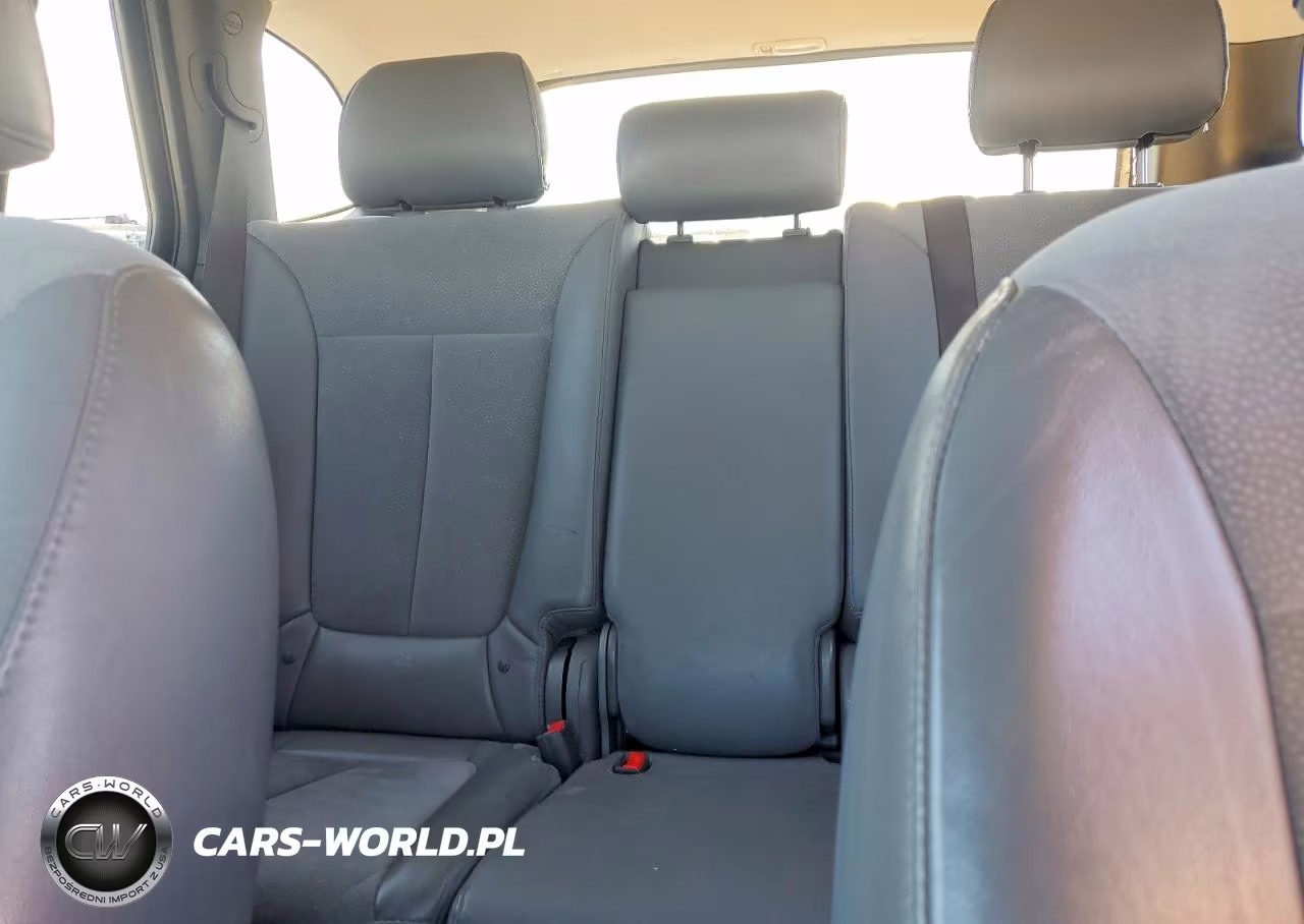 2012 Hyundai Santa Fe Se VIN:5XYZH4AG7CG134974 - 10