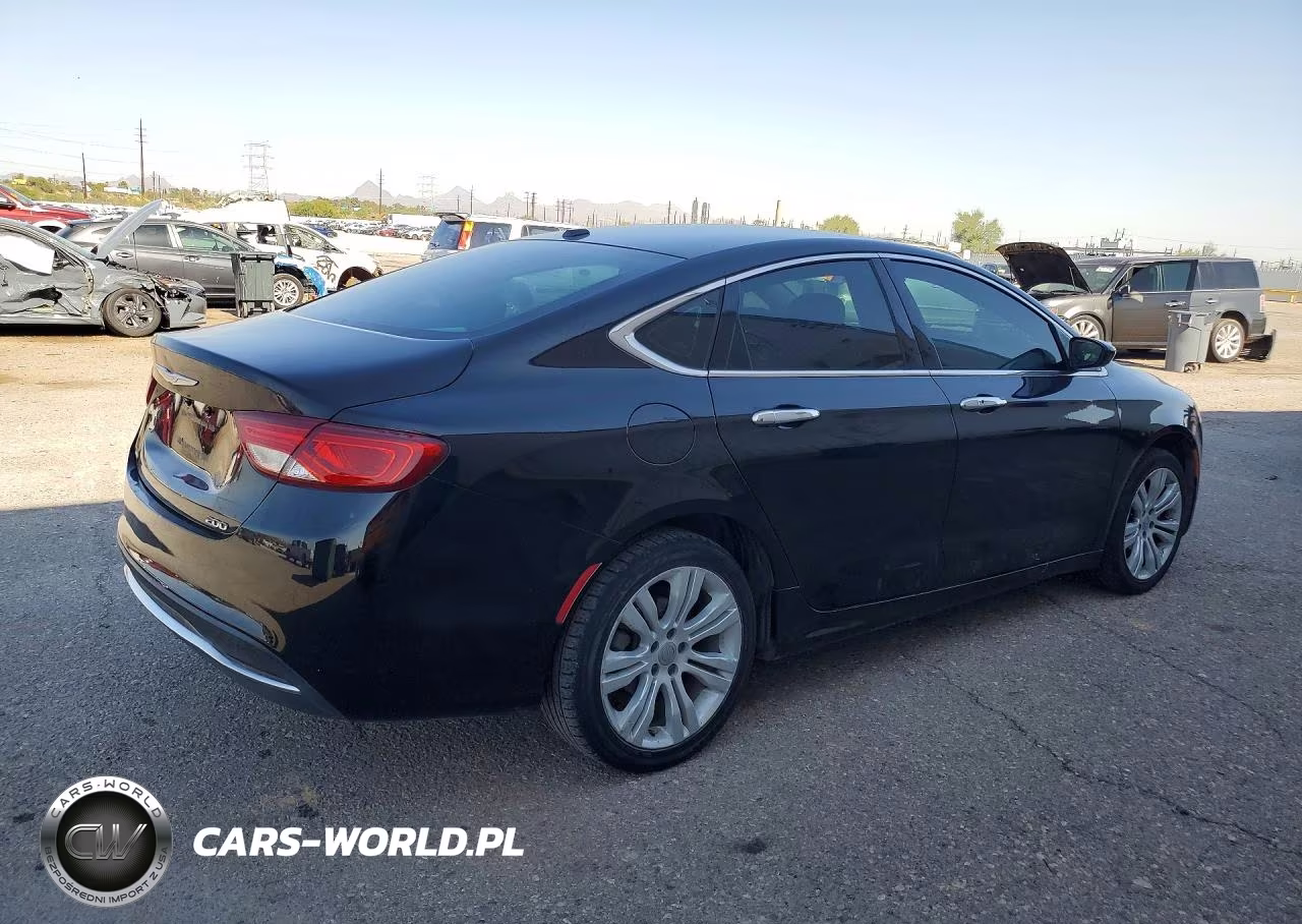 2015 Chrysler 200 Limited VIN:1C3CCCABXFN533575 - 3