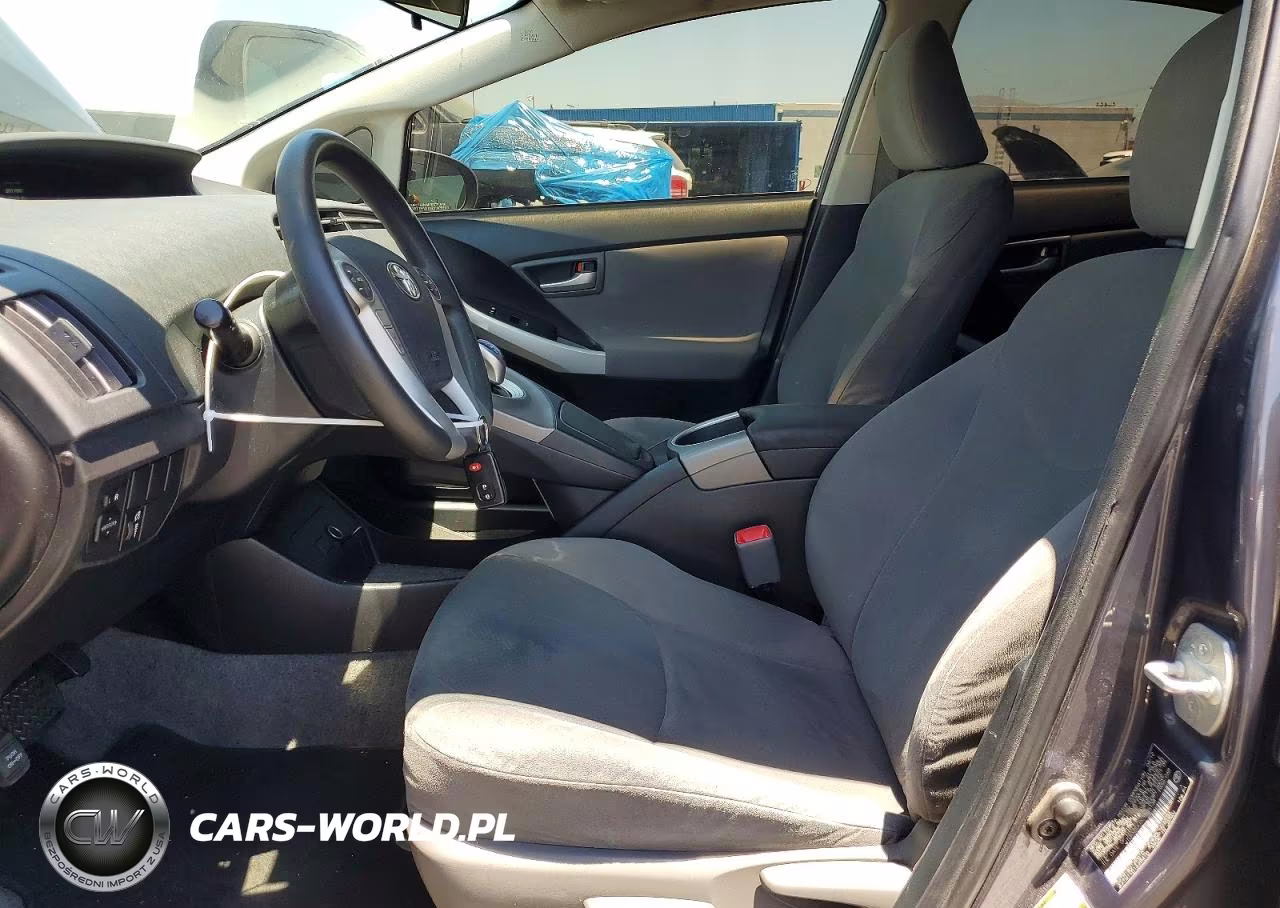 2012 Toyota Prius Two VIN:JTDKN3DU2C1545138 - 7