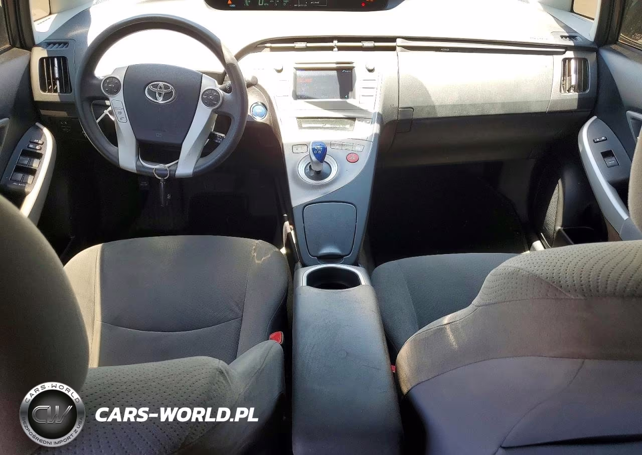 2012 Toyota Prius Two VIN:JTDKN3DU2C1545138 - 8