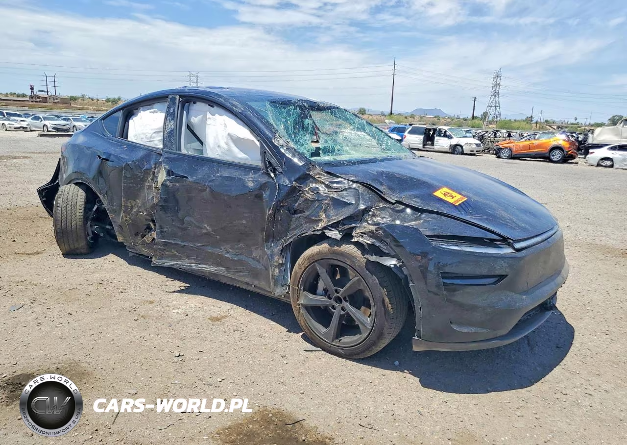 2026 Tesla Model Y VIN:7SAYGDED0TF540281 - 4
