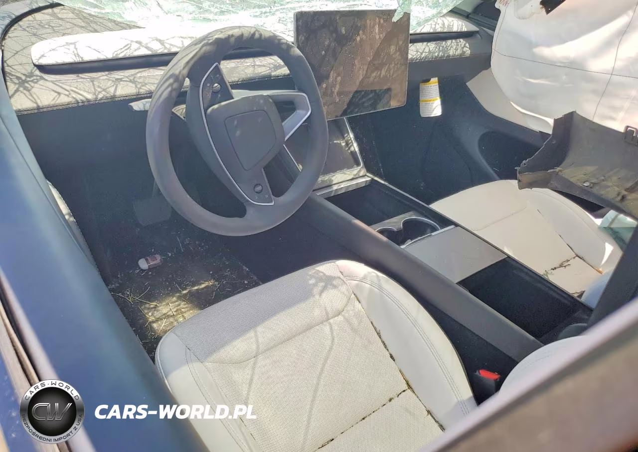 2026 Tesla Model Y VIN:7SAYGDED0TF540281 - 8