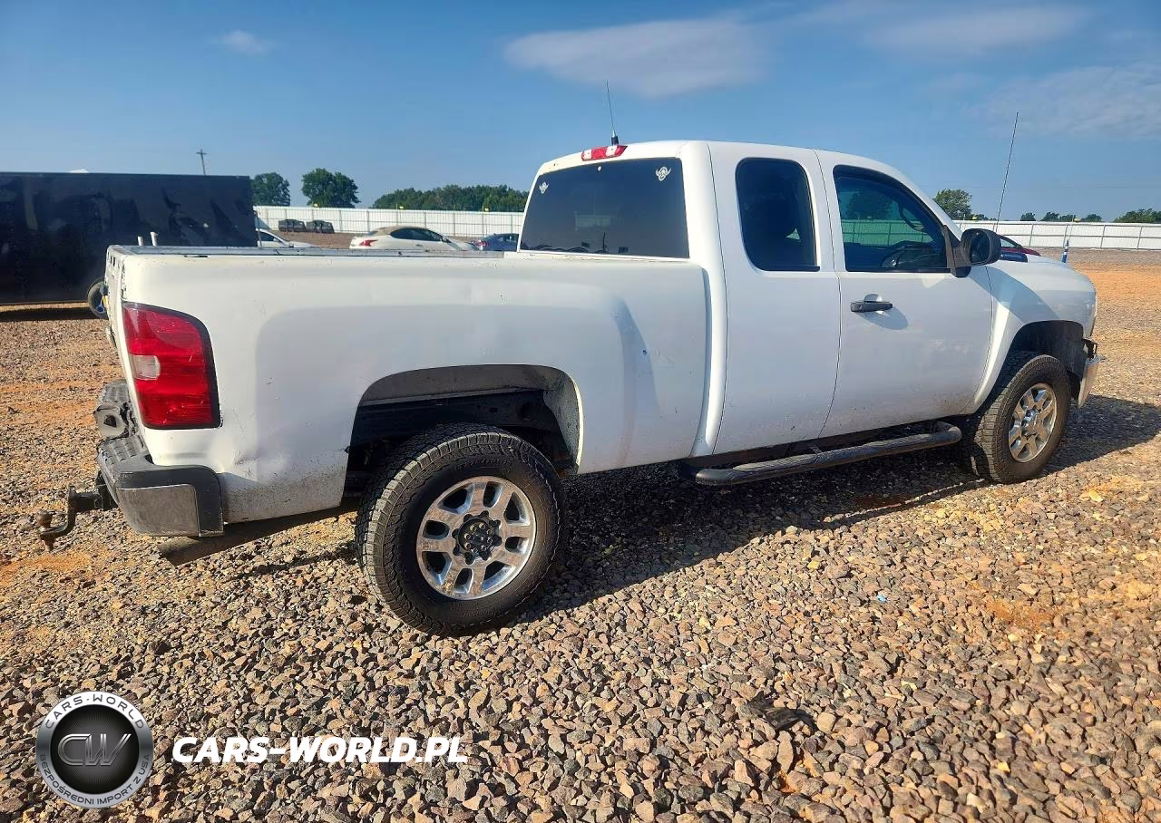 2011 Chevrolet Silverado K2500 Heavy Duty VIN:1GC2KVCG5BZ258229 - 3